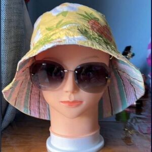 CHANEL Black Sunglasses